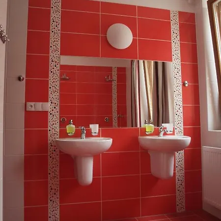 A Restaurace Vinarstvi Πανσιόν 3*