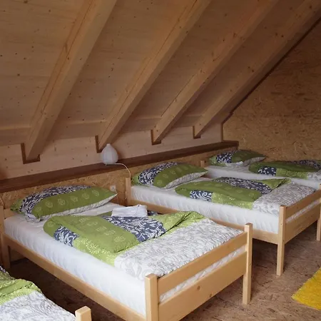 Konukevi A Restaurace Vinarstvi Přítluky