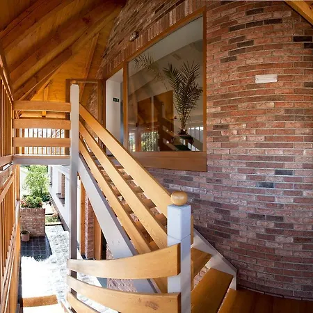 A Restaurace Vinarstvi 3* Přítluky